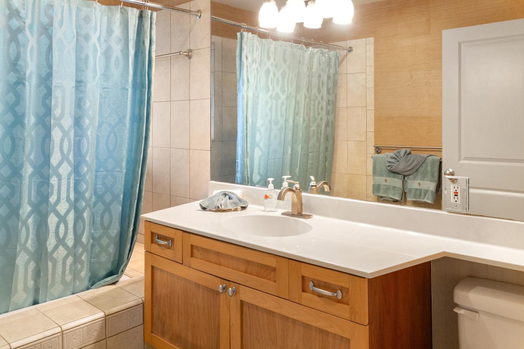 Lotus Suite, 1 Bedroom, Sleeps 4, Pool & Bbq, Pre-Renovation Summer Sale Kihei Dış mekan fotoğraf